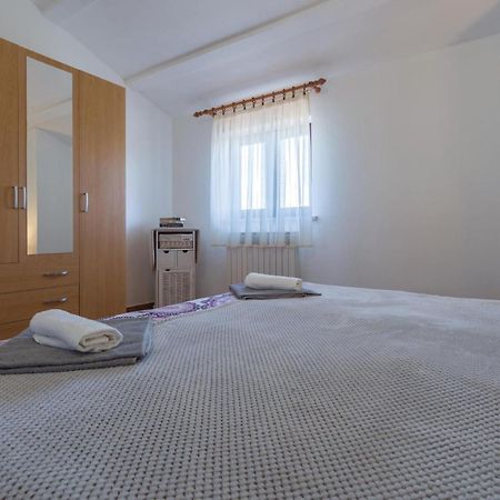 Amazing Apartment In Pazin With Wifi Katun Lindarski Eksteriør billede