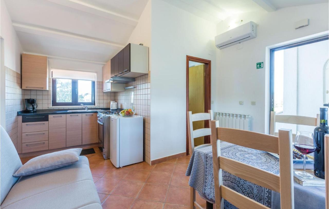 Amazing Apartment In Pazin With Wifi Katun Lindarski Eksteriør billede