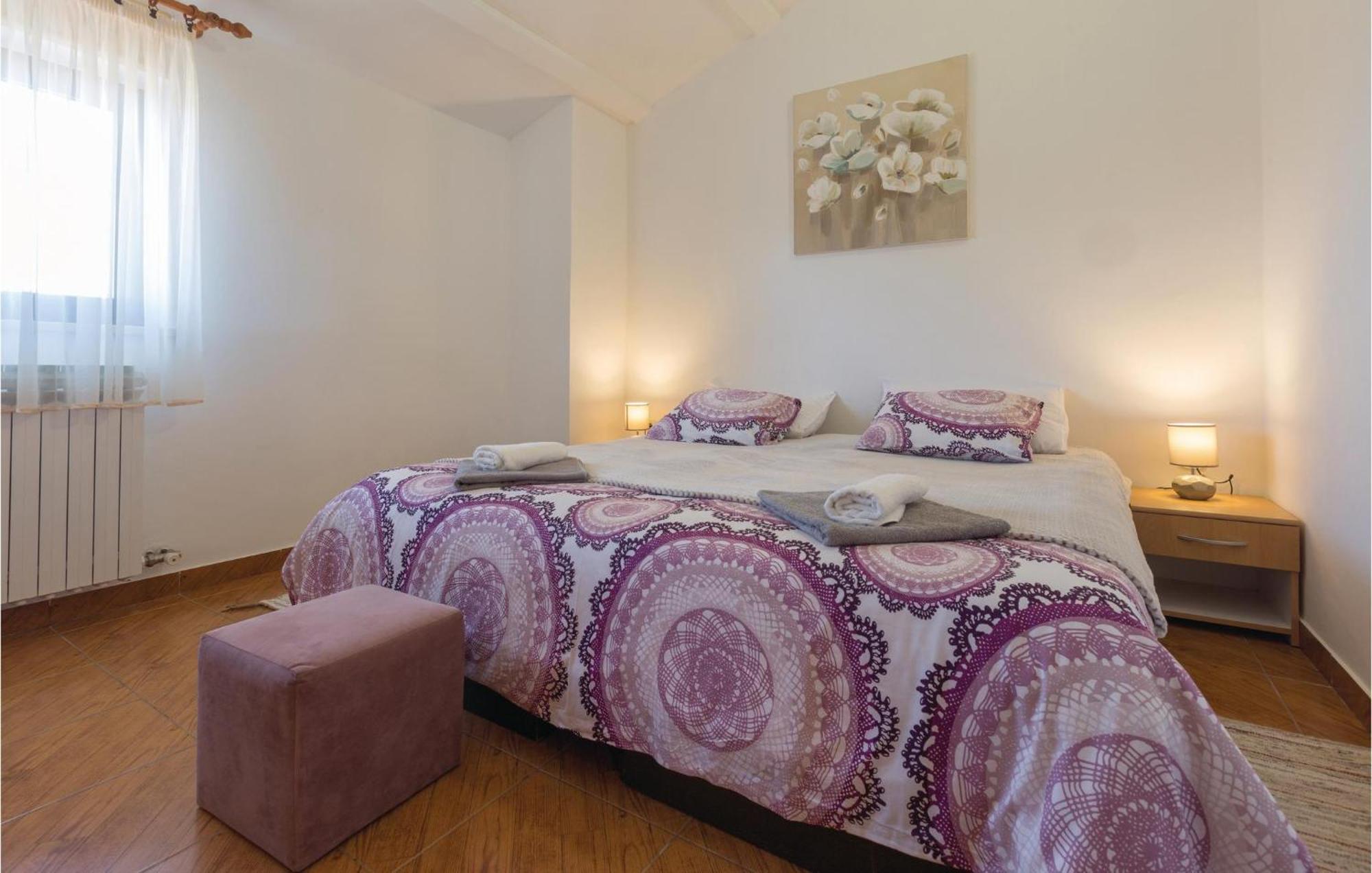 Amazing Apartment In Pazin With Wifi Katun Lindarski Eksteriør billede