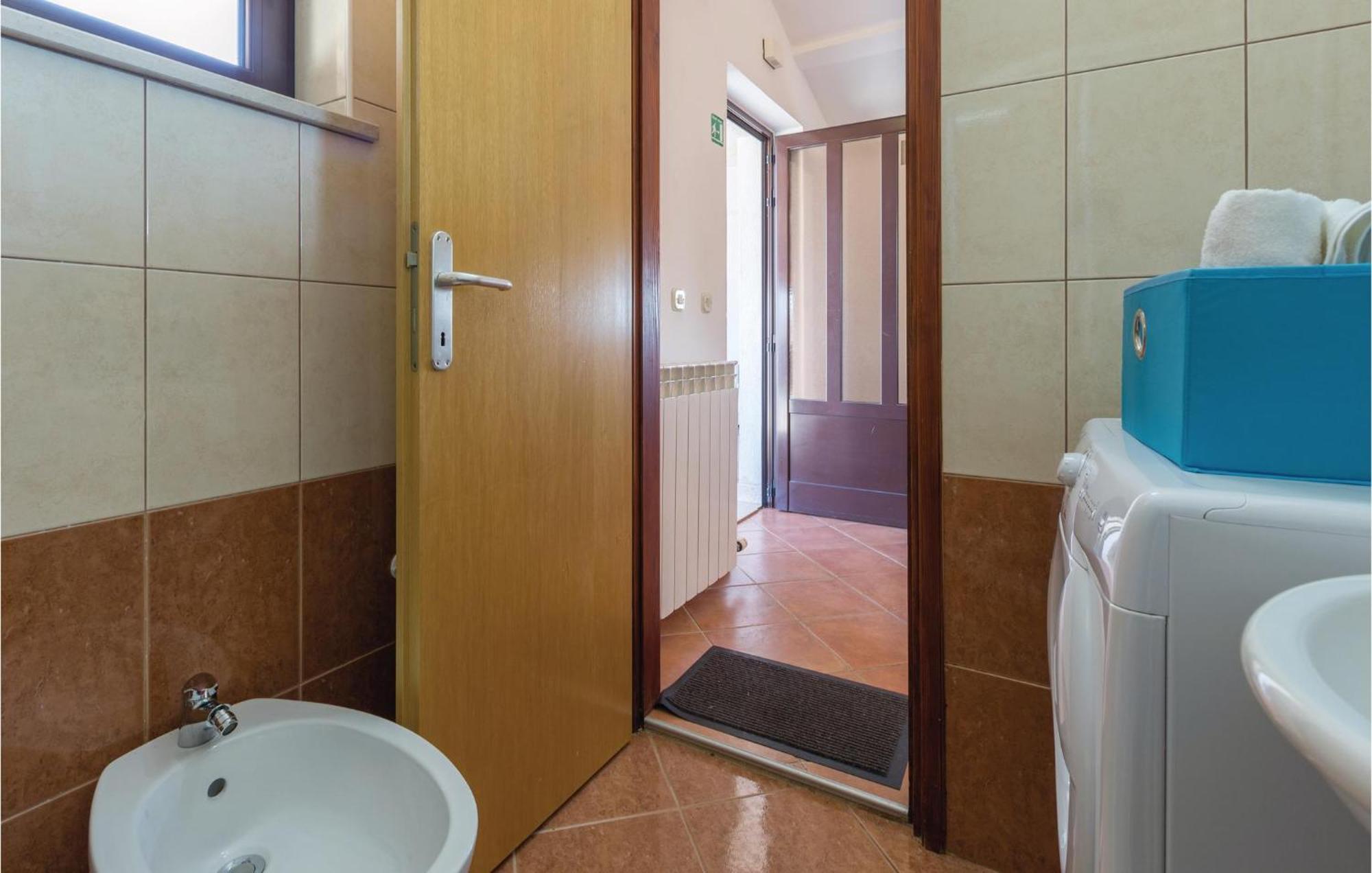 Amazing Apartment In Pazin With Wifi Katun Lindarski Eksteriør billede
