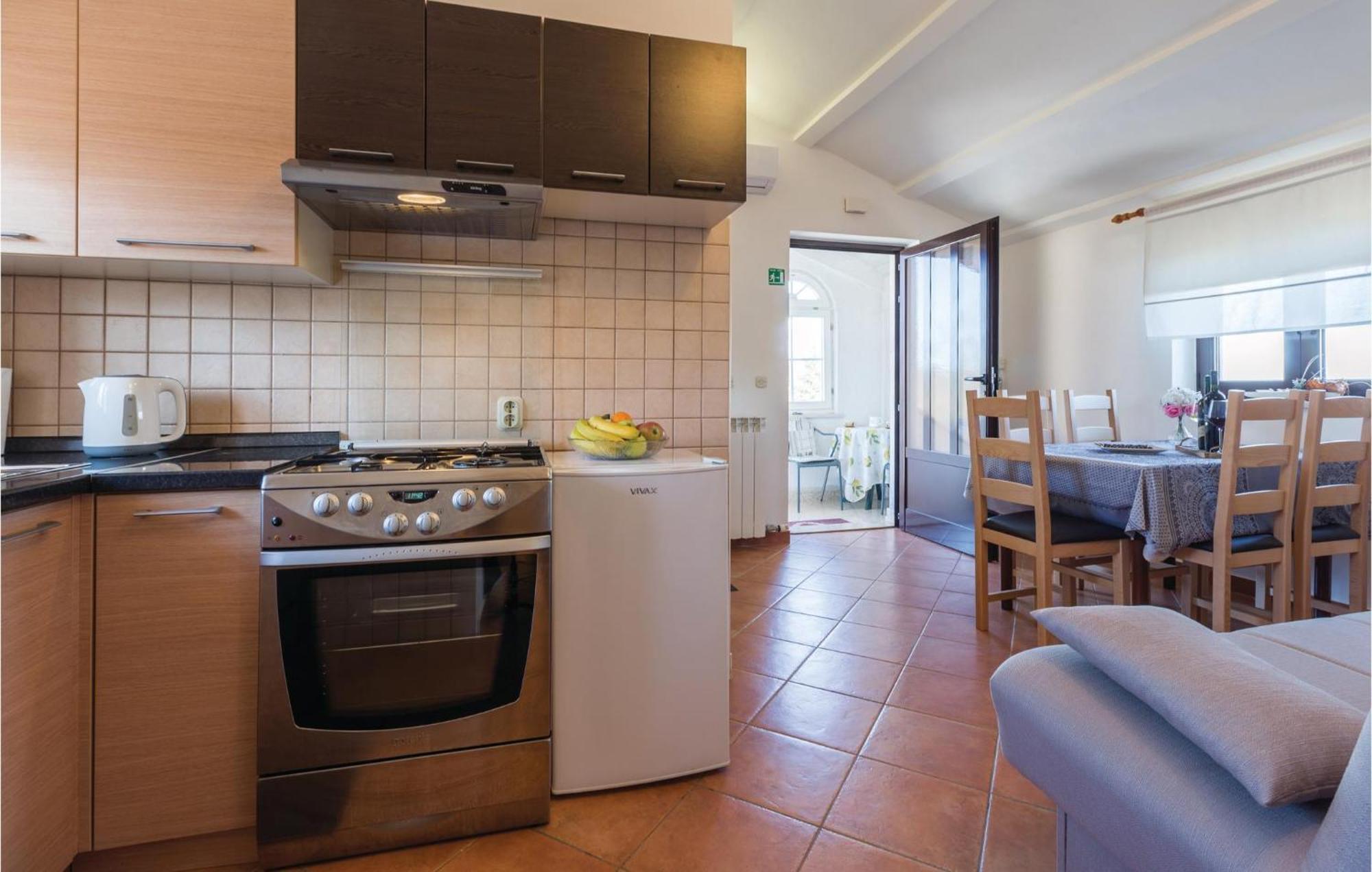Amazing Apartment In Pazin With Wifi Katun Lindarski Eksteriør billede